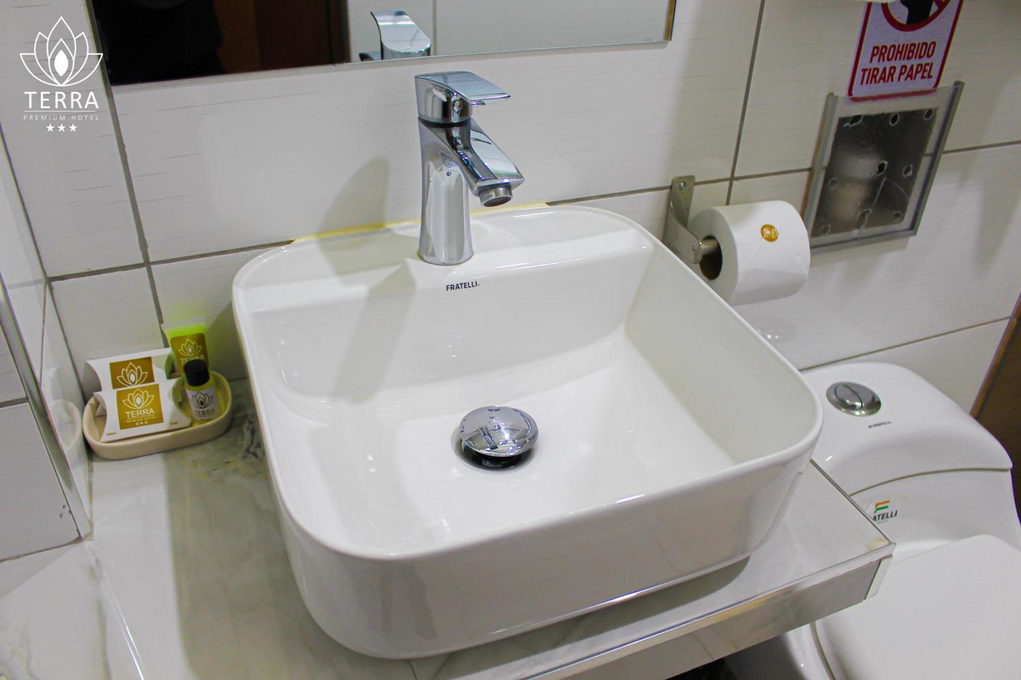Terra Premium Hotel Huanuco Bagian luar foto
